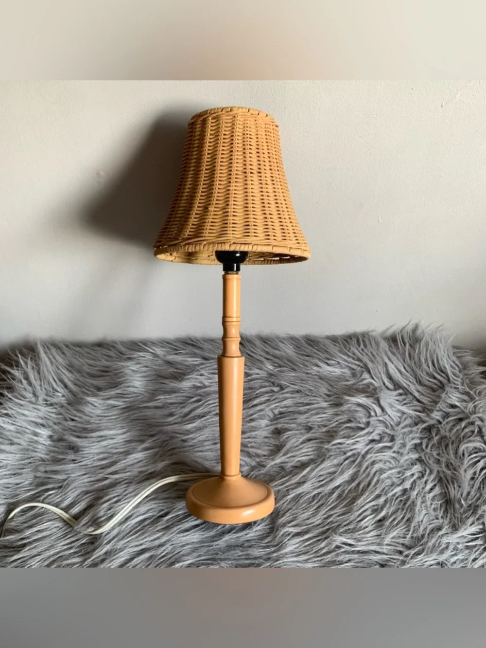 Vintage rattan wicker lampshade lamp